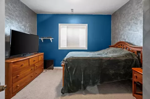 Bedroom - 421 Sunset Dr, Colfax, IL 61728 photo 3 of 3