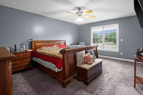 Bedroom - 421 Sunset Dr, Colfax, IL 61728 photo 2 of 3