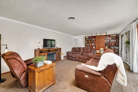 Living - 50 Stacy Ave, Streator, IL 61364 photo 2 of 3