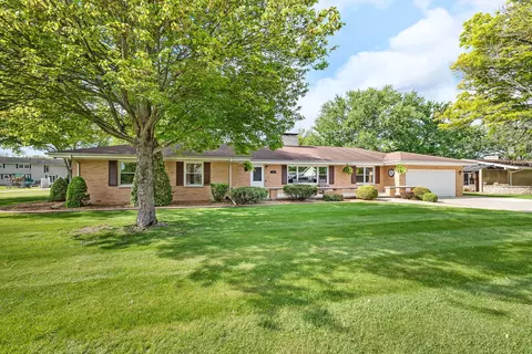 Exterior - 50 Stacy Ave, Streator, IL 61364 photo 2 of 10