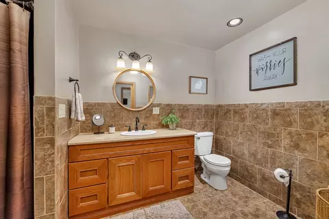 Bath - 50 Stacy Ave, Streator, IL 61364 photo 1 of 2