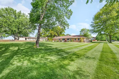 Exterior - 50 Stacy Ave, Streator, IL 61364 photo 8 of 10
