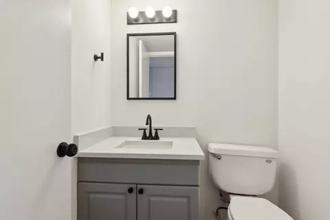 Bath - 4 Dan Ireland Dr, Plainfield, IL 60544 photo 1 of 2