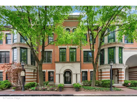 2613 N Greenview Ave #F, Chicago, IL 60614