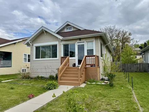 9 Highland St, Calumet City, IL 60409