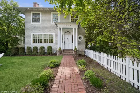 2018 Linden Ave, Highland Park, IL 60035