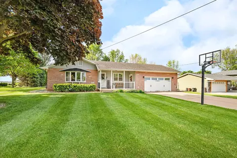 1619 Sharon Rd, Streator, IL 61364