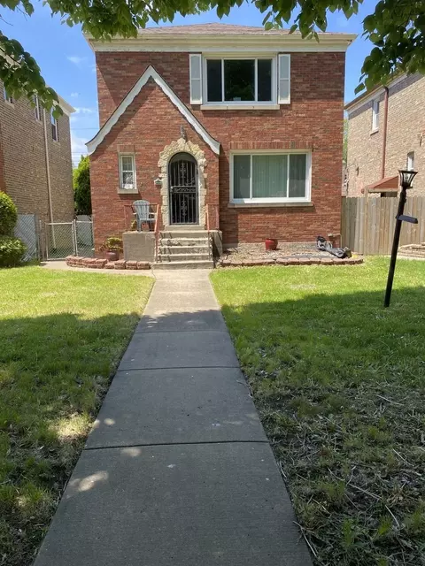 8110 S Washtenaw Ave, Chicago, IL 60652