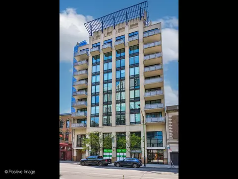 744 N Clark St #905, Chicago, IL 60654