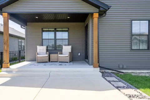 Exterior - 1172 Hershey Rd, Normal, IL 61761 photo 10 of 11