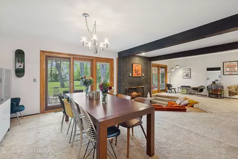 Dining - s070 River Lane, Winfield, IL 60190 photo 1 of 3