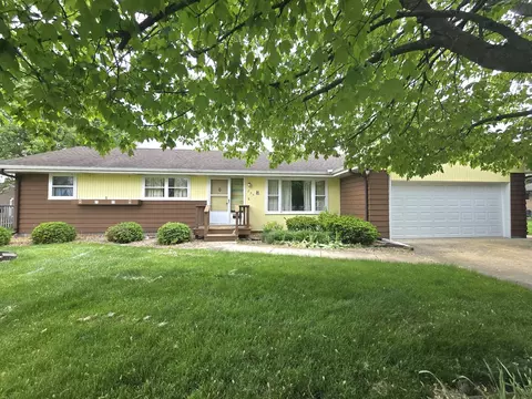 255 Wilson Dr, Clifton, IL 60927