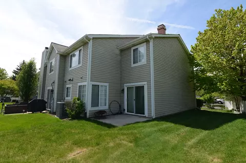 Exterior - 1218 Dunamon Dr, Bartlett, IL 60103 photo 2 of 5