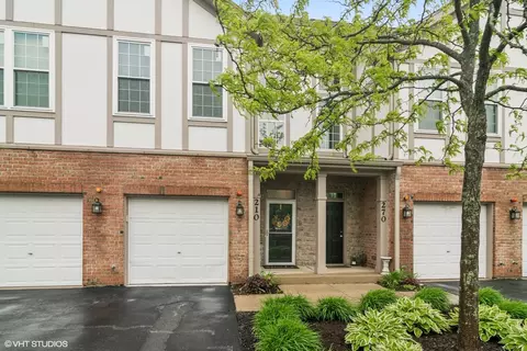 240 Rosehall Dr #210, Lake Zurich, IL 60047