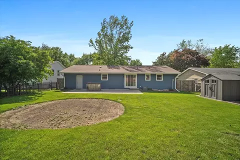1211 Gettysburg Dr, Bloomington, IL 61704 photo 20