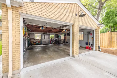 1013 Douglas Ave, Elgin, IL 60120 photo 48