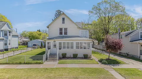 619 N Jackson St, Waukegan, IL 60085
