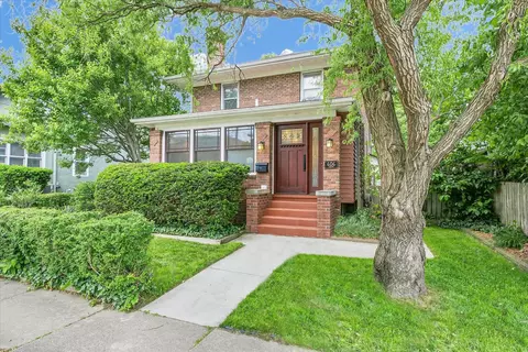 606 S Cedar St, Urbana, IL 61801