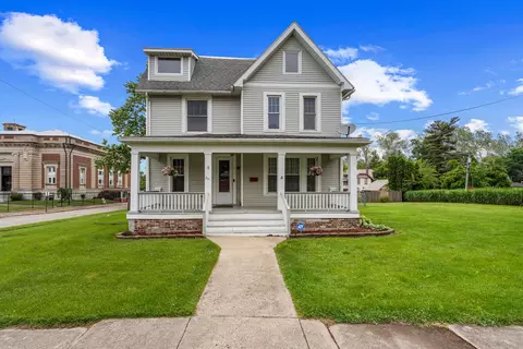 201 E Court St, Paris, IL 61944