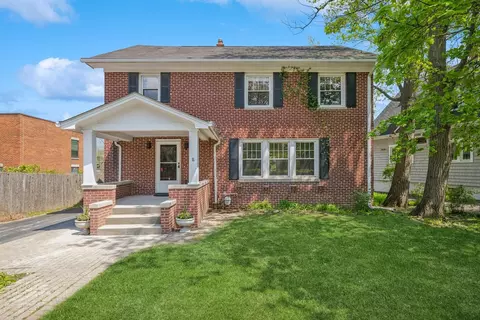 1557 Green Bay Rd, Highland Park, IL 60035