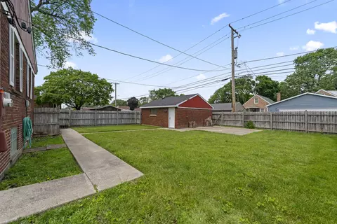 Exterior - 8425 S Spaulding Ave, Chicago, IL 60652 photo 4 of 7