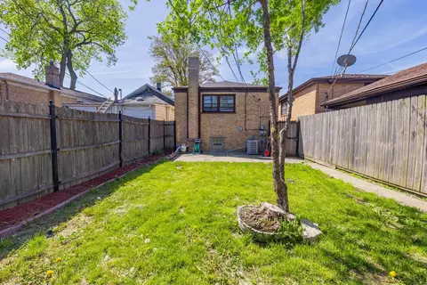 Exterior - 7426 W 64th St, Summit, IL 60501 photo 3 of 3