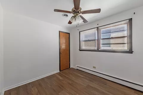 Bedroom - 7426 W 64th St, Summit, IL 60501 photo 3 of 6