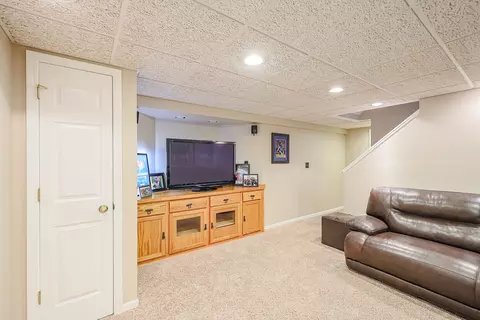 43 Mohawk St, Cary, IL 60013 photo 36