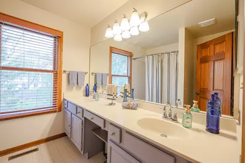 43 Mohawk St, Cary, IL 60013 photo 32