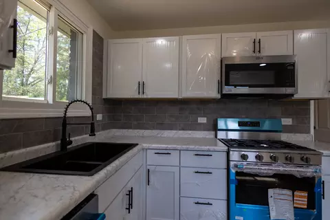 239 Marquette St, Park Forest, IL 60466 photo 18