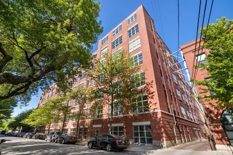 1735 N Paulina St #201, Chicago, IL 60622