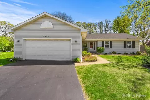 2553 Penn Blvd, Lindenhurst, IL 60046