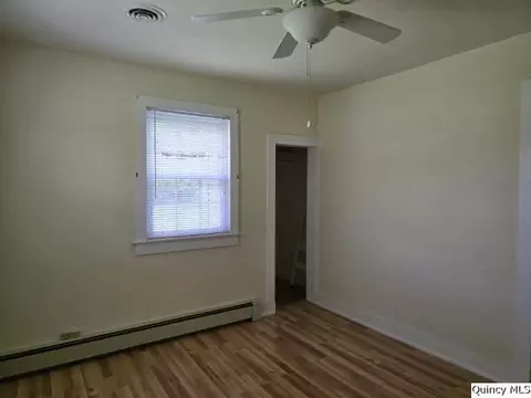 301 North St, Augusta, IL 62311 photo 16
