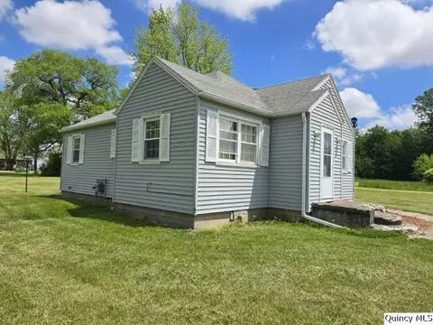 301 North St, Augusta, IL 62311 photo 20