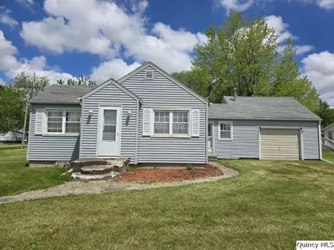 301 North St, Augusta, IL 62311 photo 1
