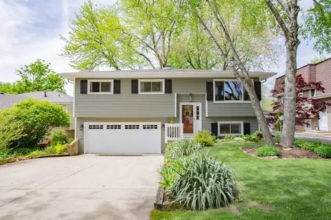 0 N068 Cottonwood Dr, Wheaton, IL 60187