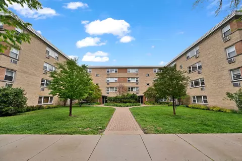 7435 N Ridge Blvd #3B, Chicago, IL 60645