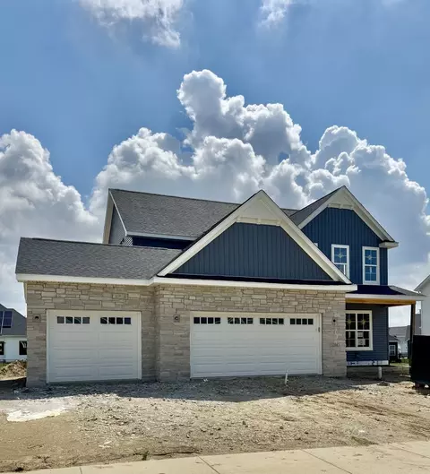 1208 Briarwood Ln, Mahomet, IL 61853