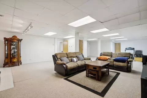 Other - 912 Elmdale Rd, Glenview, IL 60025 photo 6 of 8