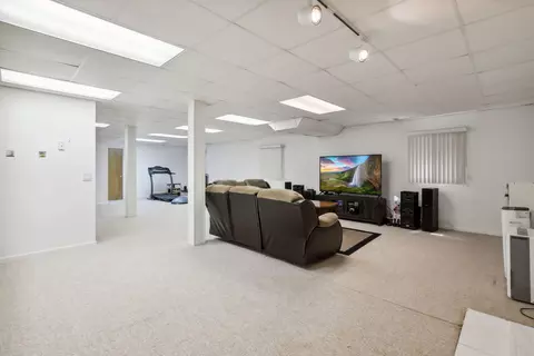 Other - 912 Elmdale Rd, Glenview, IL 60025 photo 5 of 8