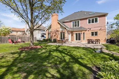 Exterior - 912 Elmdale Rd, Glenview, IL 60025 photo 3 of 6