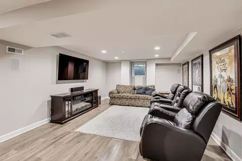 Other - 265 Sunset Dr, Northfield, IL 60093 photo 10 of 14