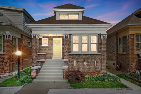 7709 S Eberhart Ave, Chicago, IL 60619