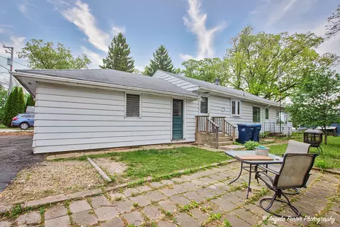 28069 N Lake Dr, Wauconda, IL 60084