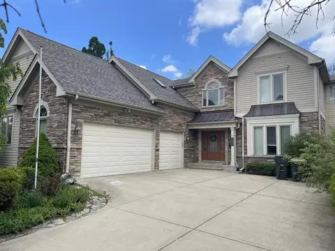 1531 N Kaspar Ave, Arlington Heights, IL 60004