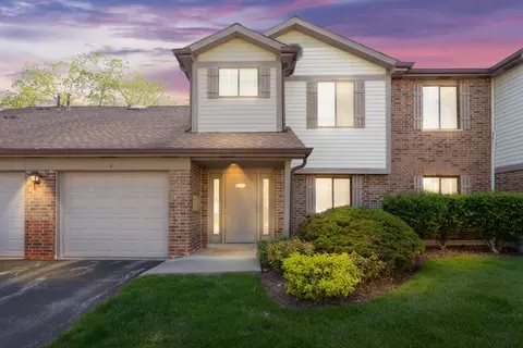 4210 N Mallard Dr #3, Arlington Heights, IL 60004