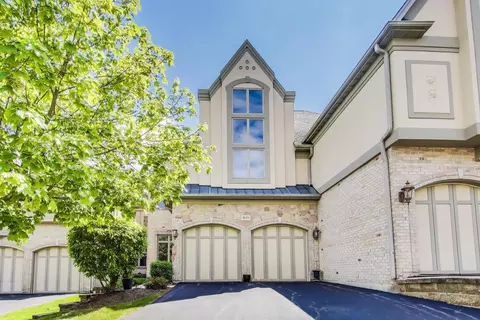 1571 W Rue James Pl, Palatine, IL 60067