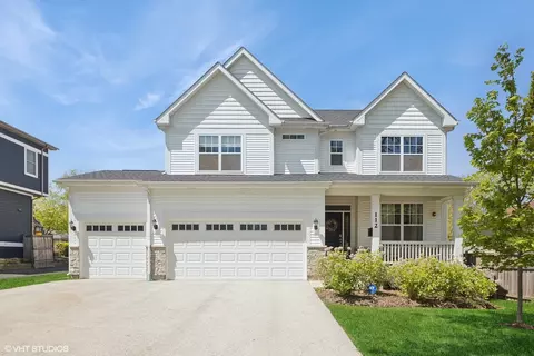 112 N Hudson St, Westmont, IL 60559