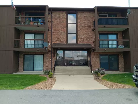 7537 175th St #514, Tinley Park, IL 60477
