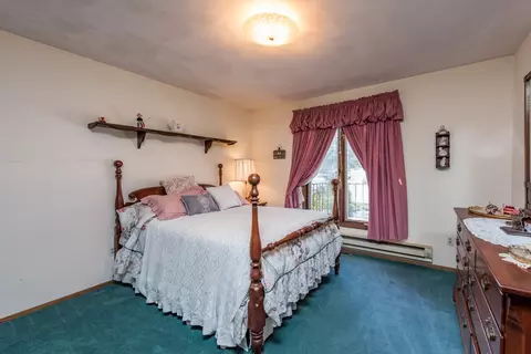 Bedroom - 511 Deerpath Dr, Winthrop Harbor, IL 60096 photo 2 of 3
